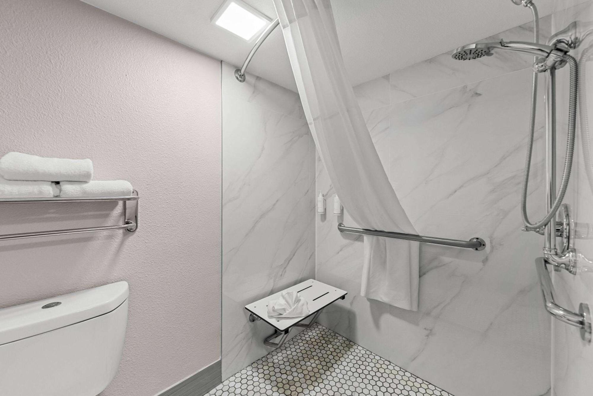 Days Inn By Wyndham Gainesville Luaran gambar