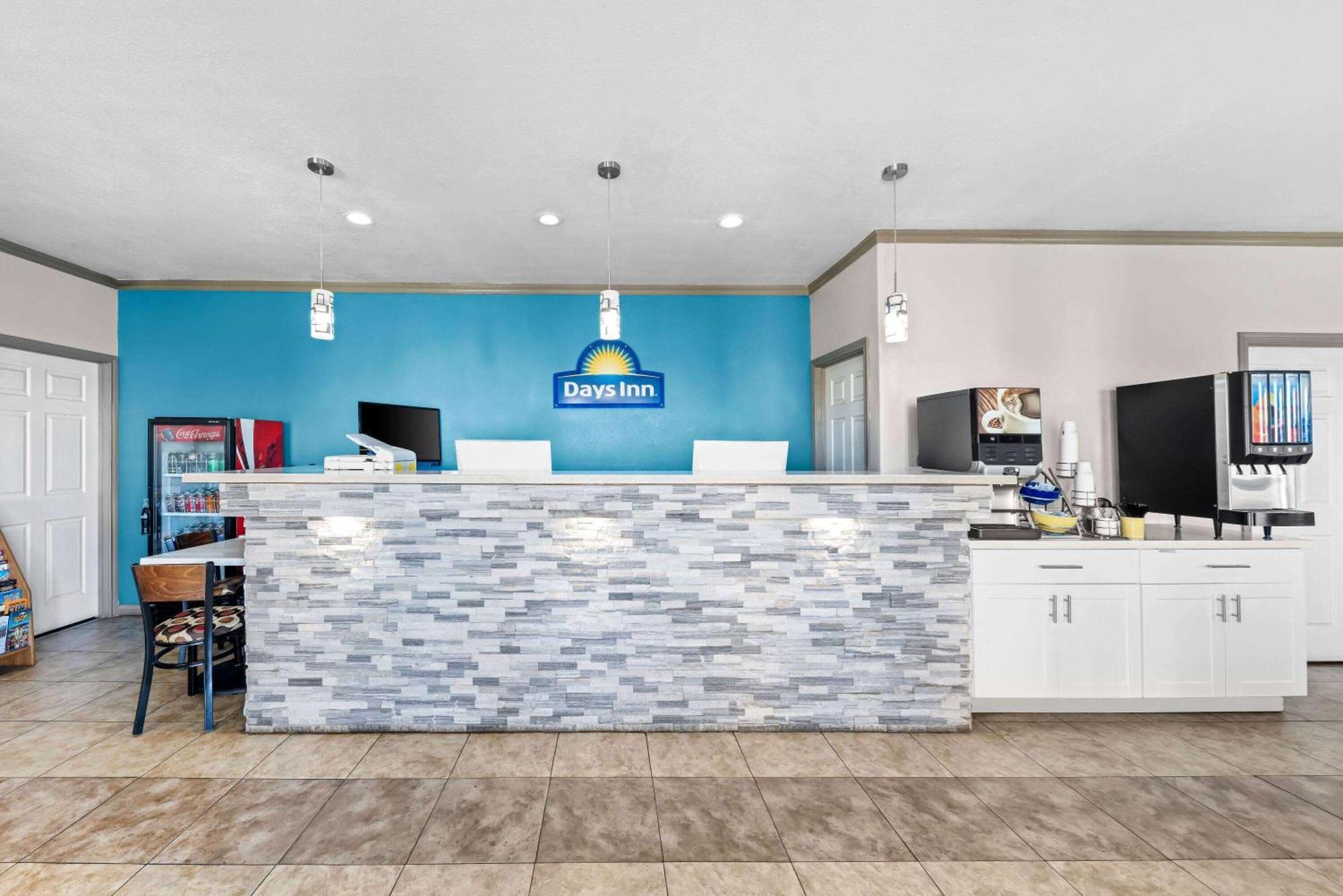 Days Inn By Wyndham Gainesville Luaran gambar