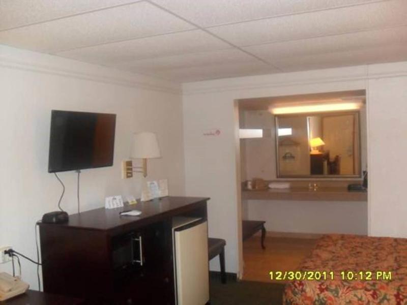 Days Inn By Wyndham Gainesville Luaran gambar